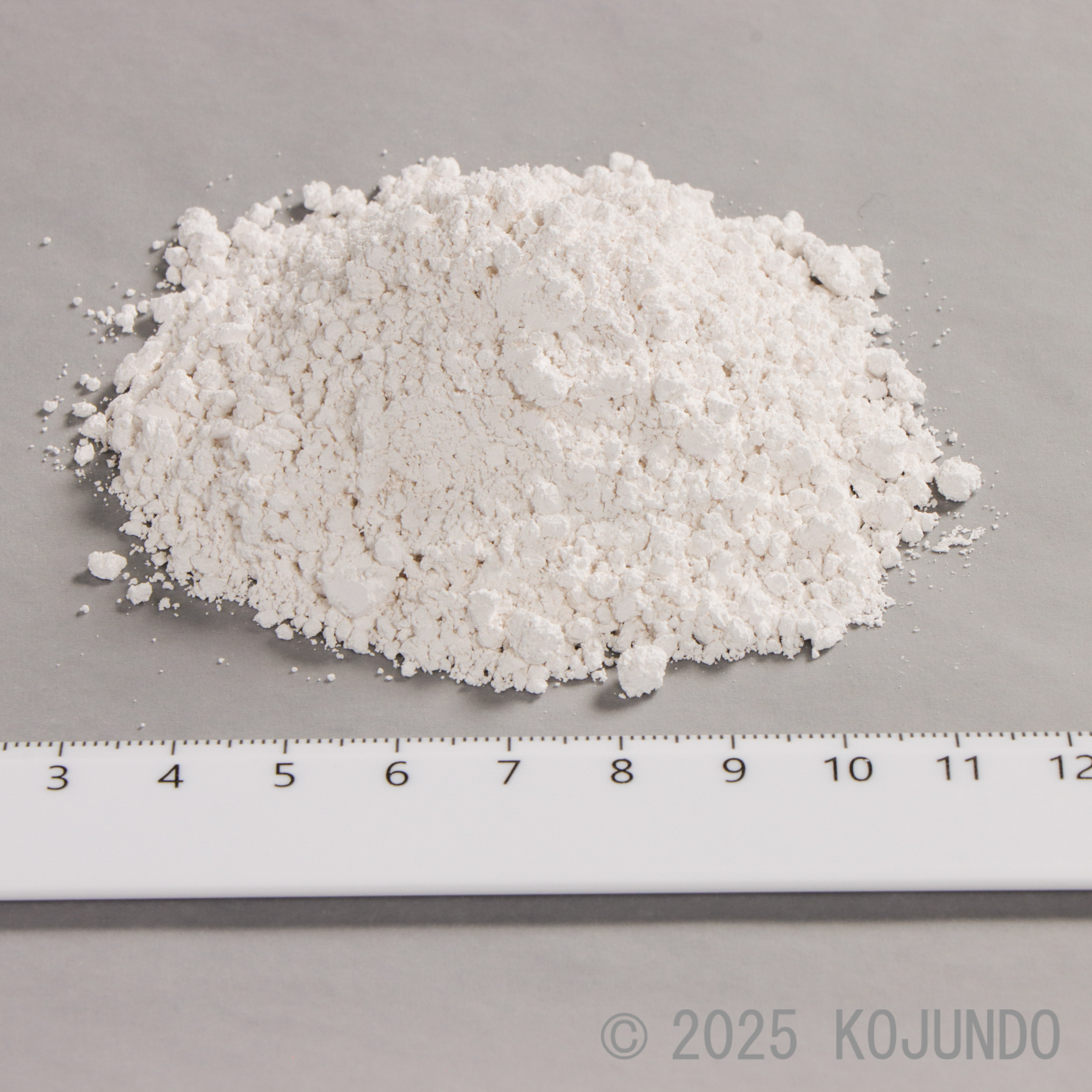 SrTiO3 チタン酸ストロンチウム